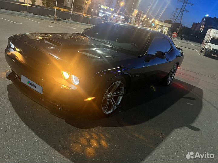 Dodge Challenger 5.7 AT, 2020, 67 500 км