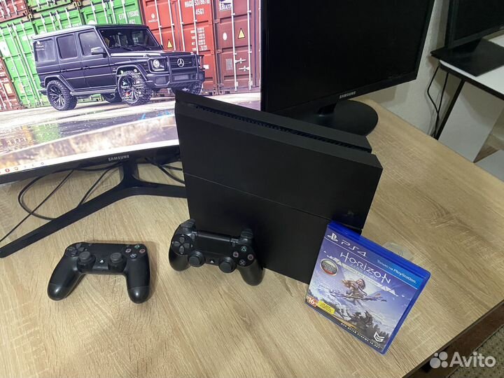 Sony PS4 2 геймпада +игра