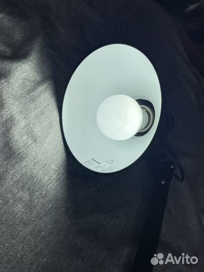 Лампа настольная для маникюра