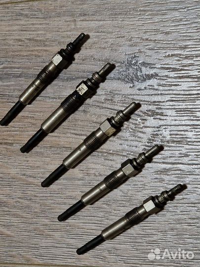 Свеча накала VW Golf 3