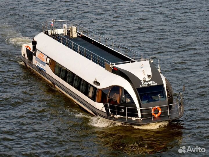 Аренда теплохода Богема