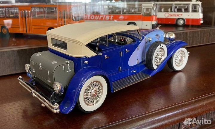 1/18 Duesenberg J-Class Phaeton 1934 (Signature)
