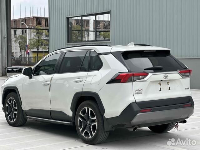 Toyota RAV4 2.0 CVT, 2021, 38 000 км
