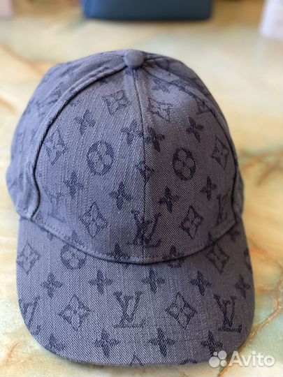 Бейсболка Louis Vuitton из денима