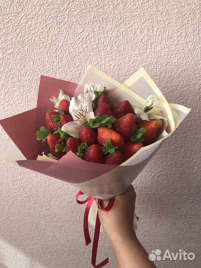 Сладкий букет клубники