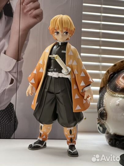 Фигурка Зеницу Агацума 26 см