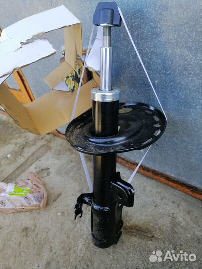 Запчасти на toyota rav4 30