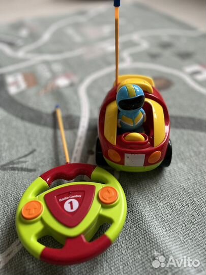 Радиоуправляемая машинка