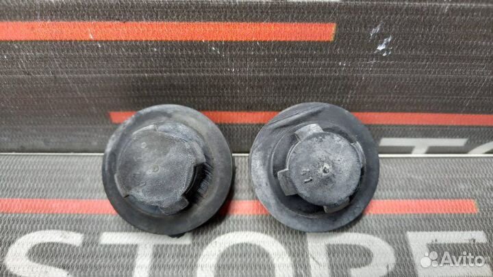 Подушка радиатора Audi A6 C6/4F AUK 2008