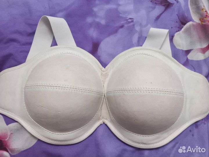 Нагрудник женский для единоборств