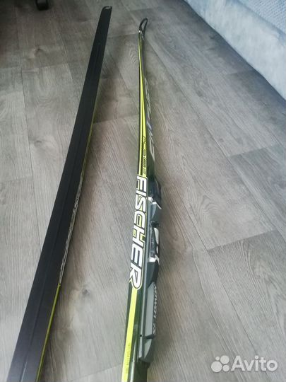 Лыжи беговые fisher carbonlite cold
