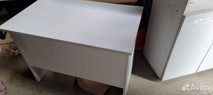 Стол письменный офисный