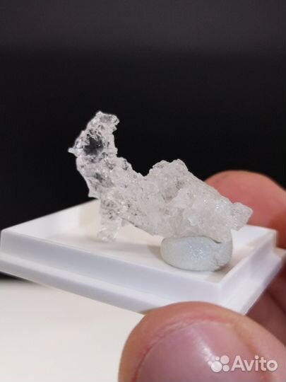 Минерал полуцит