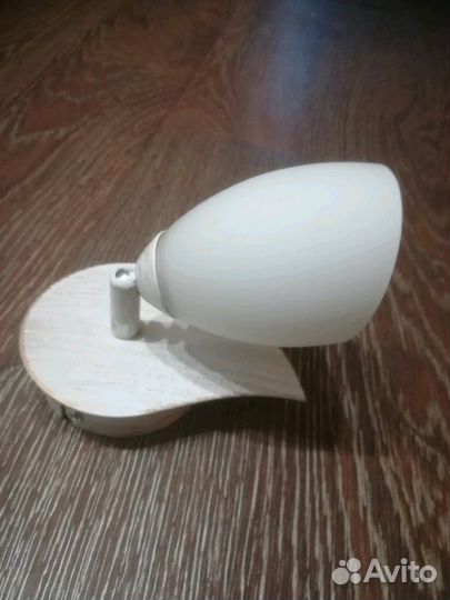 Светильник настенный