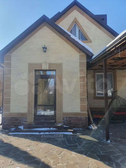 Дом 228 м² на участке 3 сот.