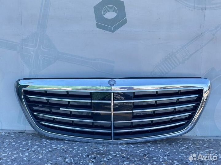 Решетка радиатора Mercedes S W222 A2228800483