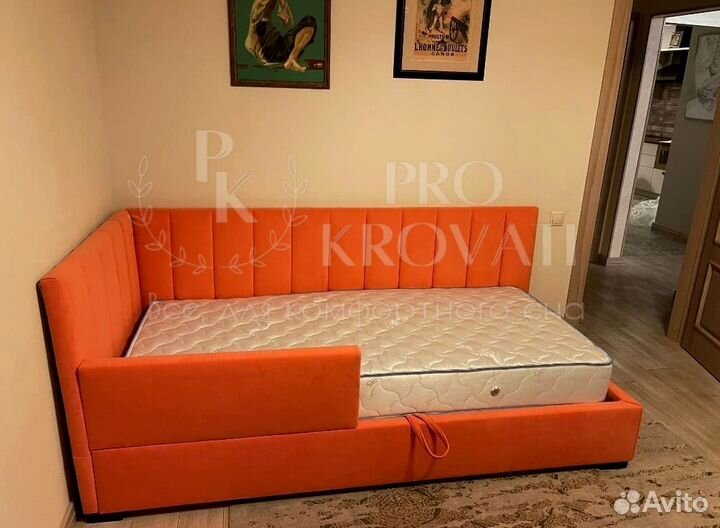 Детская кровать с мягкими бортиками