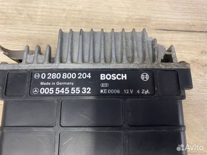 Блок управления двигателем Mercedes M102 W124 W201