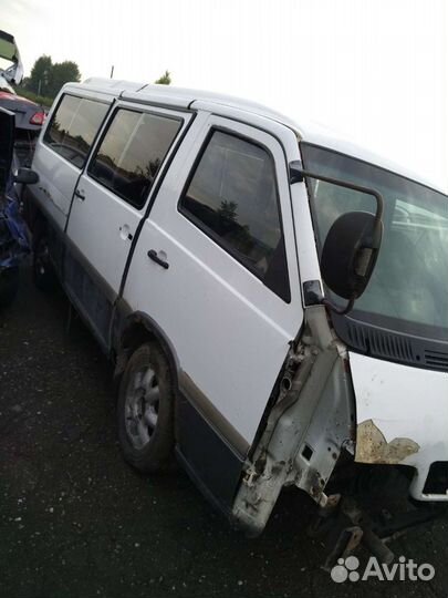 SsangYong istana 2.9l в разбор