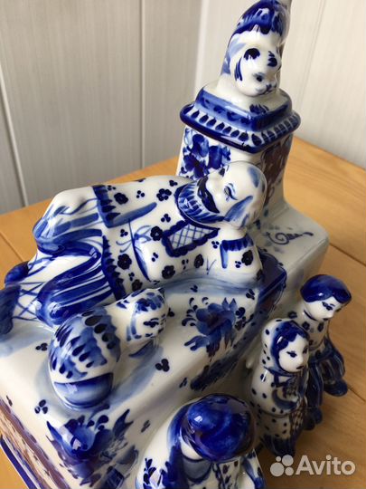 Авторское блюдо гжель роспись Никитина