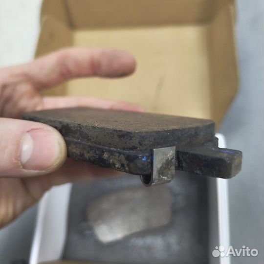 Задние колодки Chevrolet Camaro 6