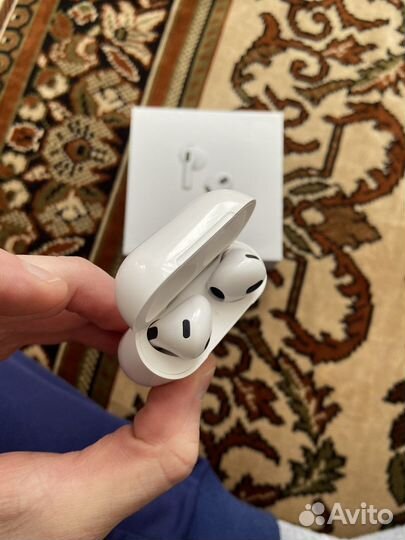 AirPods 3
