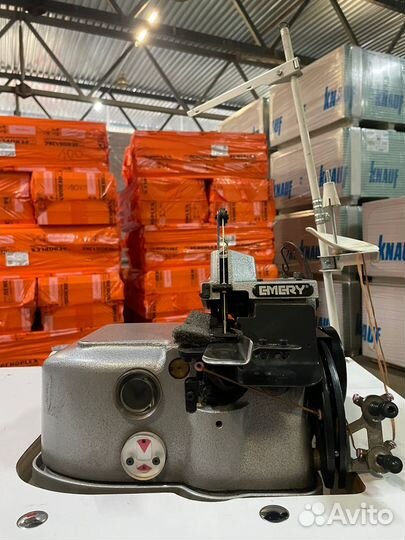 Оверлок Emery EM 252
