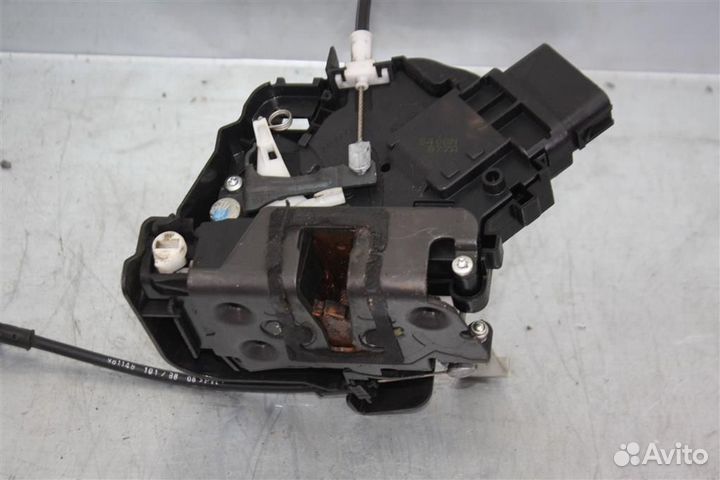 Замок двери задней левой Ford Focus 2