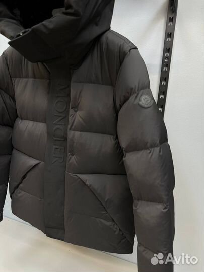 Мужской пуховик Moncler