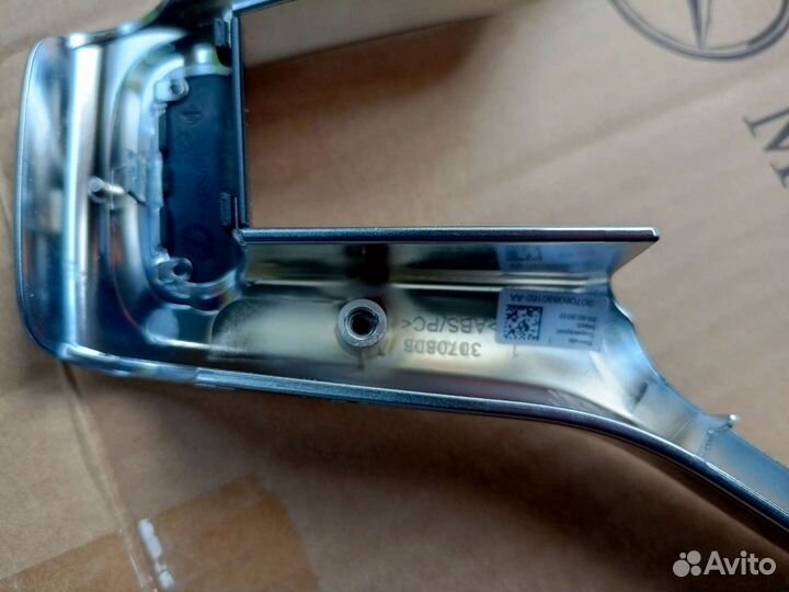 Накладка на рулевое колесо Мерседес E 212