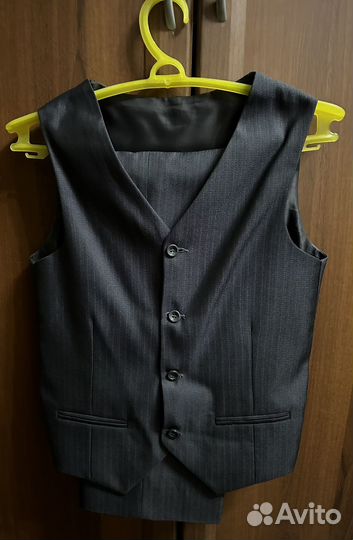 Школьный костюм