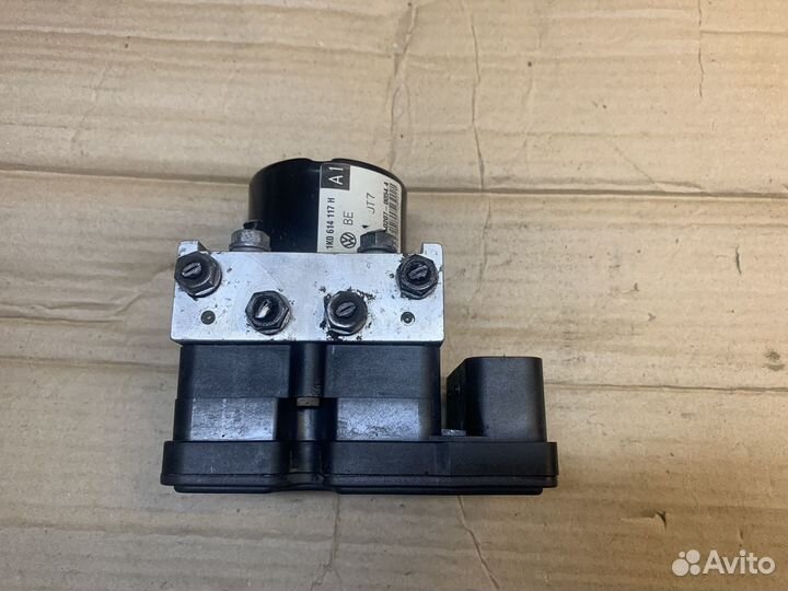 Блок ABS Volkswagen Golf 5 Plus