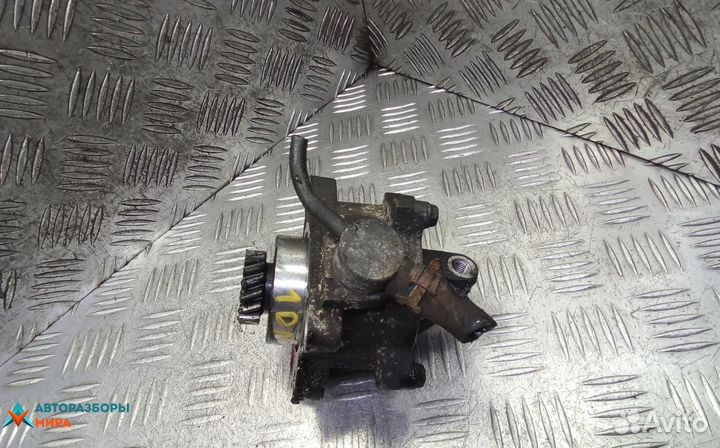 Насос вакуумный Mitsubishi Pajero 4 2009