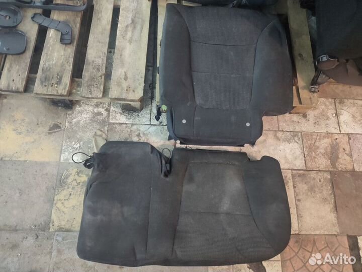 Задний подлокотник Kia Sorento 2 XM 2009-19