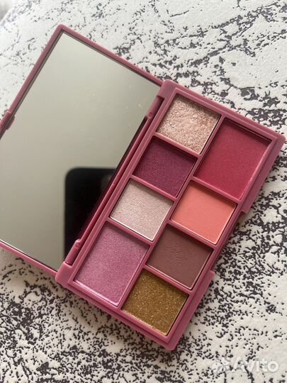 Палетка теней i heart revolution pink pepper