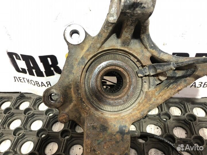 Кулак поворотный передний правый R Peugeot 308