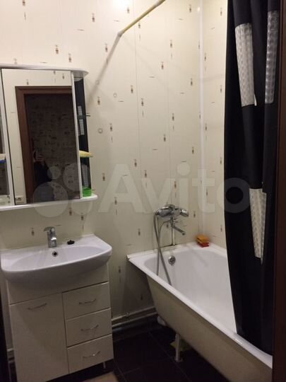 Комната 16 м² в 4-к., 2/2 эт.