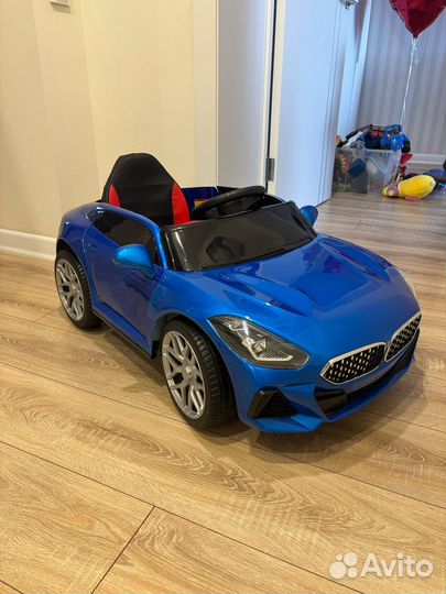 Детский электромобиль