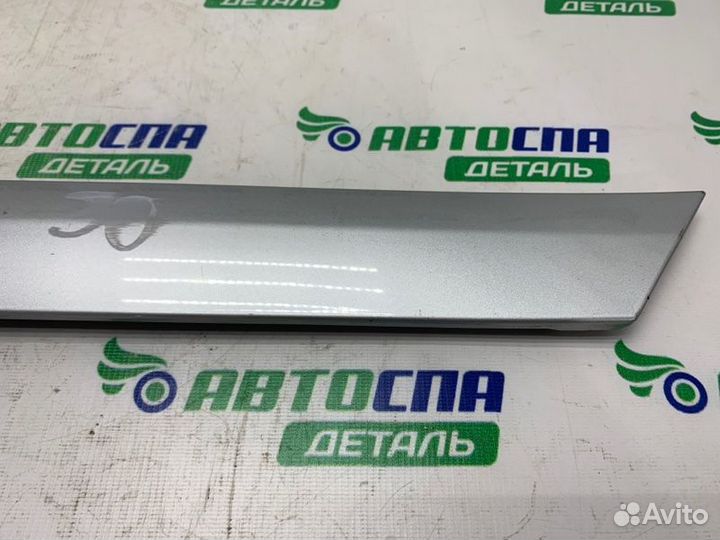 Молдинг двери задний левый Mercedes Benz C-Class