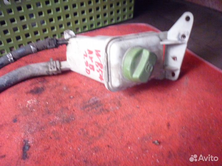 Бачок гидроусилителя Passat (B5) 2000-2005;Superb