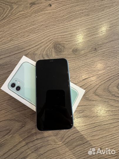 iPhone 11, 64 ГБ