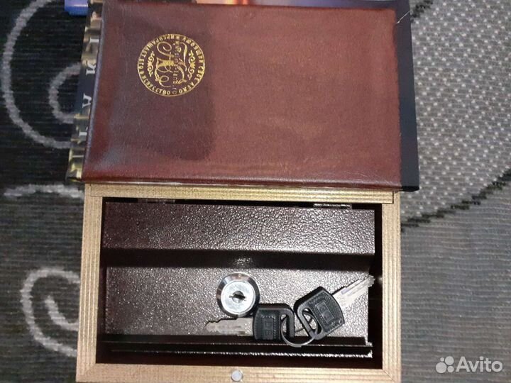 Шкатулка новая сейф книга