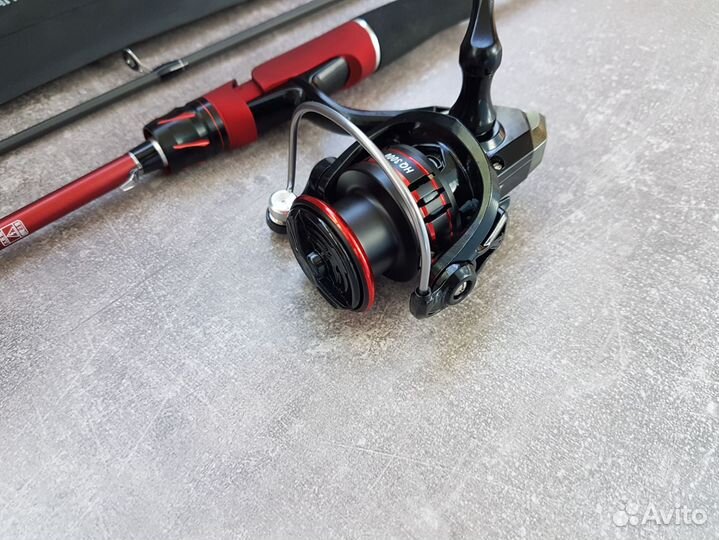 Спиннинг Shimano Max-Limited с катушкой