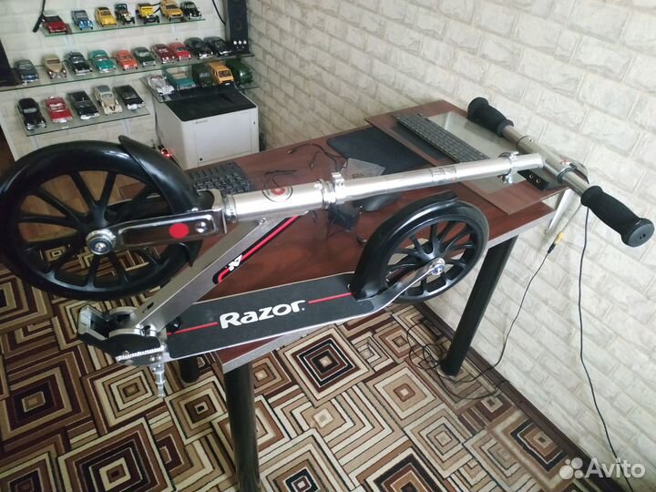 Самокат razor A6