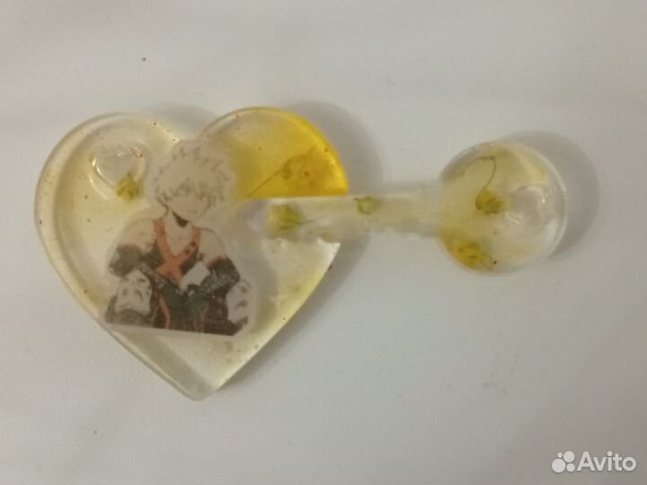 Брелок из эпоксидной смолы