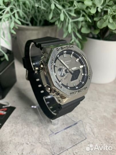 Часы Casio G-Shock GM-2100