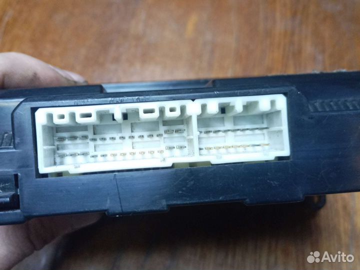 Блок управления климатом Kia Magentis 1 поколения