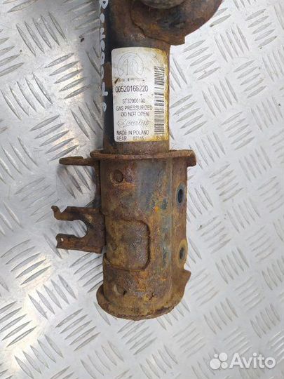 Б/У Б/У Стойка задняя Ржавчина на корпусе