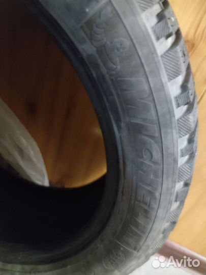 Michelin X-Ice North 3 R17