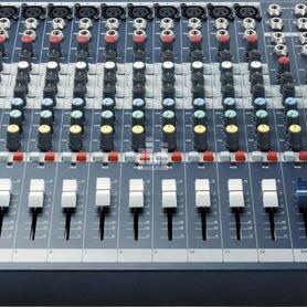 Микшерный пульт Soundcraft EPM12